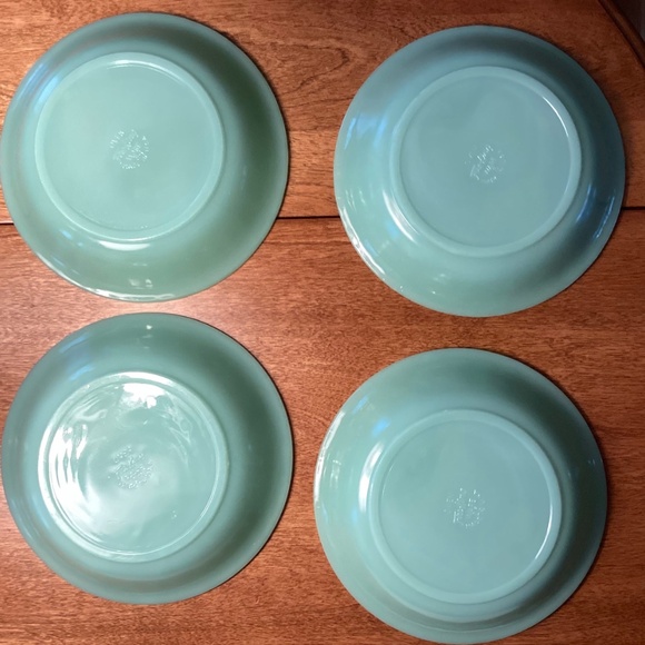 Fire King Jane Ray 7 5/8” soup bowls set of 4 Jadeite - Picture 3 of 3